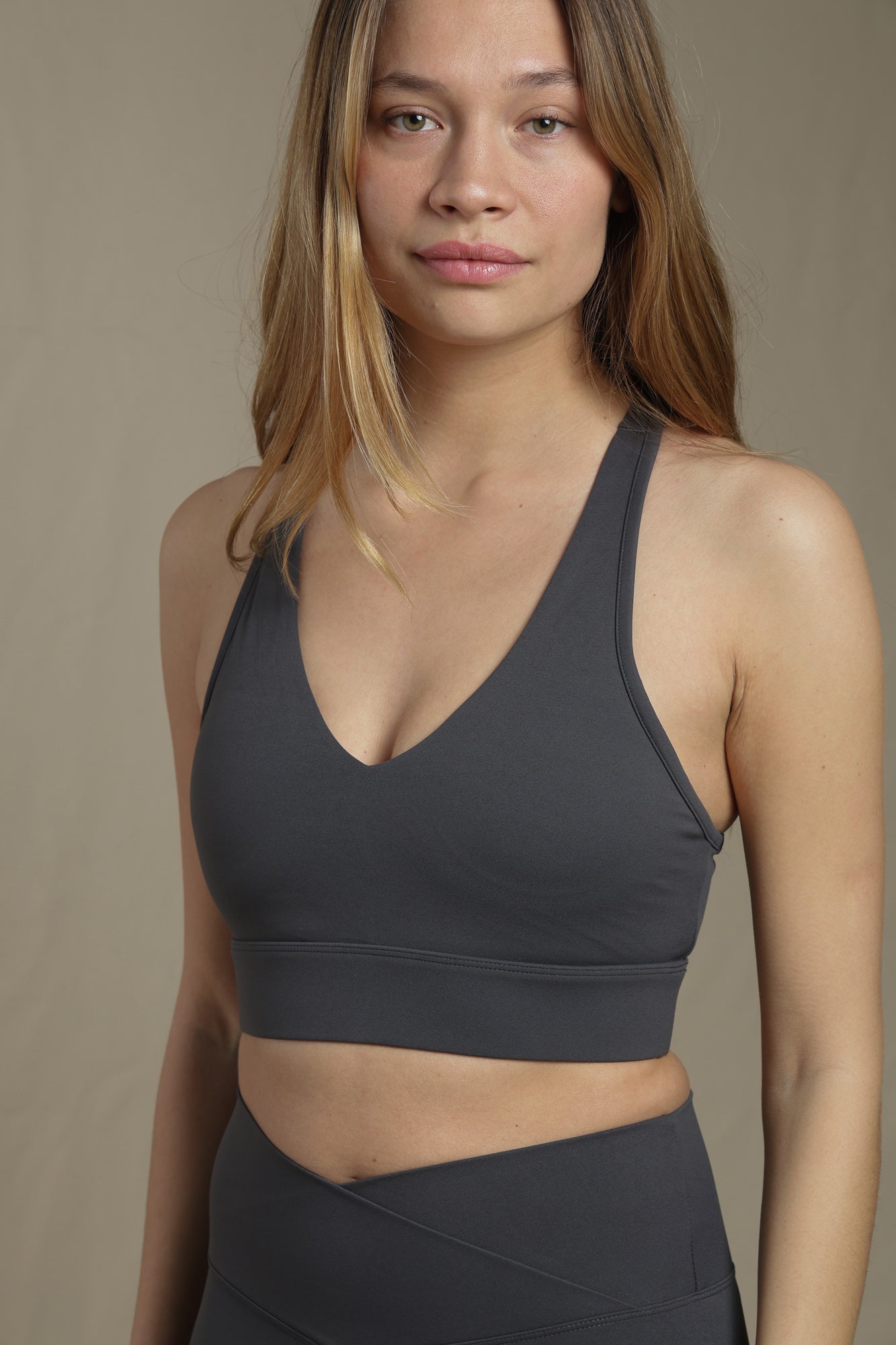 Peto Racerback Asphalt