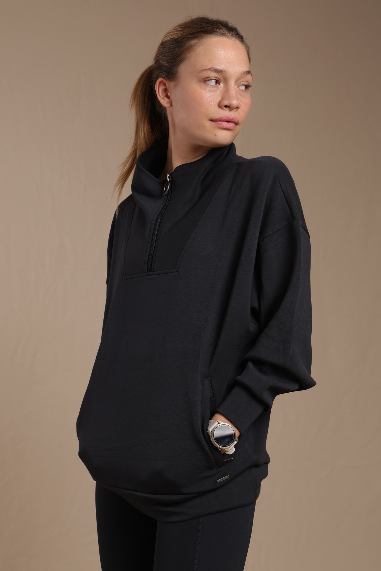 Poleron Half Zipper Black