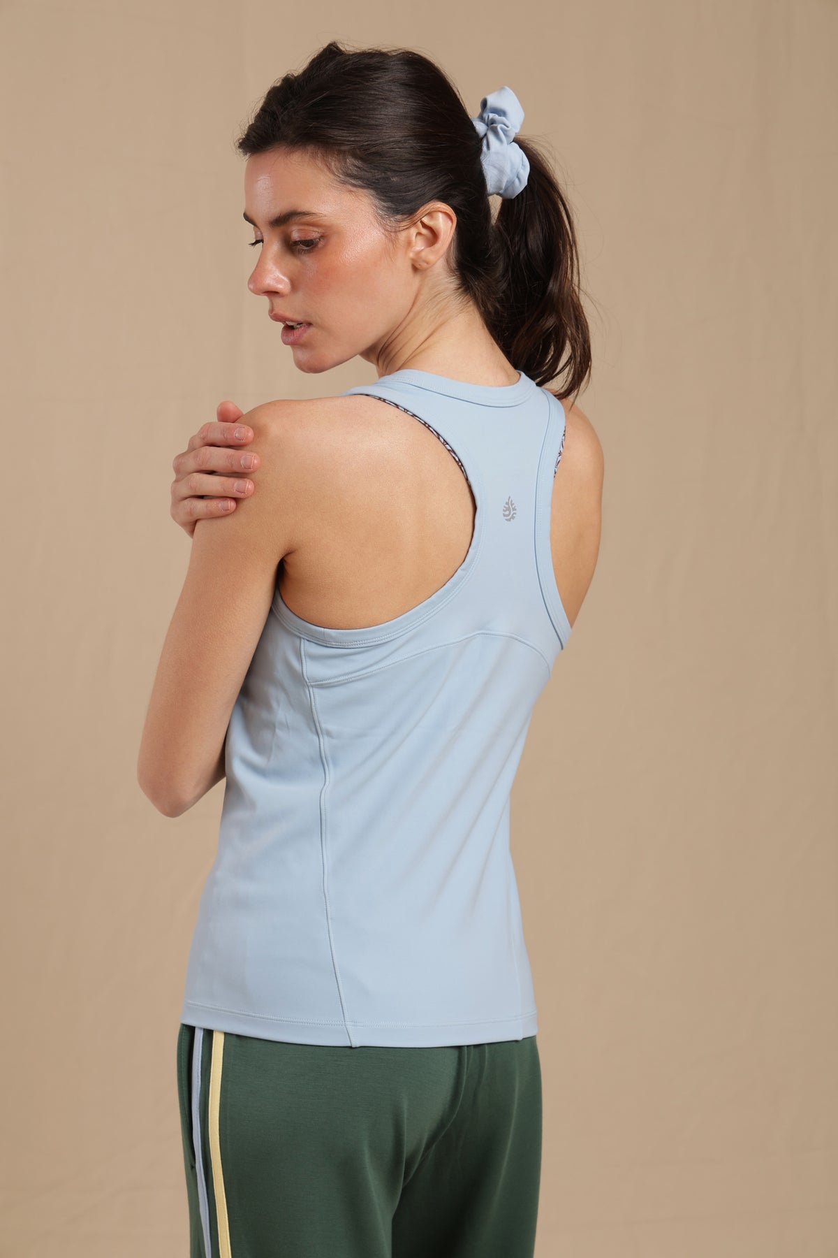 Polera Tank Clear Sky – Mali
